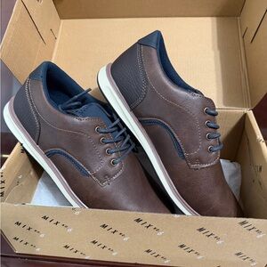New in Box No. 6 Brown Boys Dress Shoes Size 5 Youth